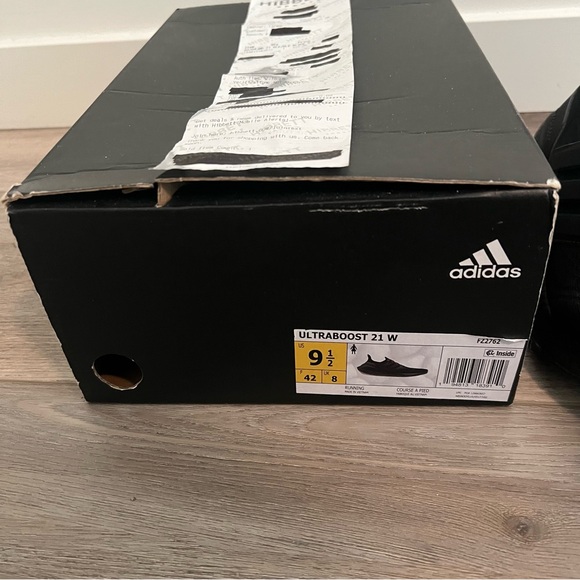 adidas Women's Ultraboost 21 Running Shoe- Color: Black/Black/Black- Size 9.5 - Picture 6 of 15